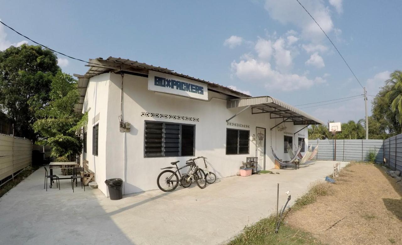 Хостел Boxpackers Langkawi Пантай-Сенанг Экстерьер фото